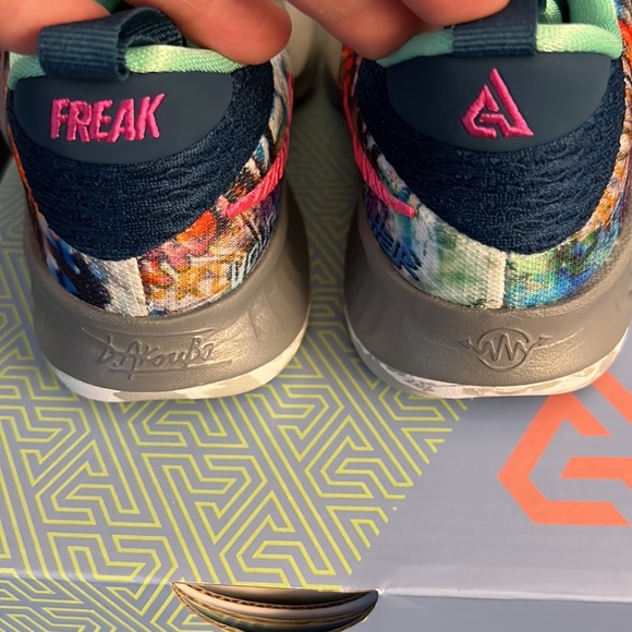 Nike kids shoes - Picture 5 of 11